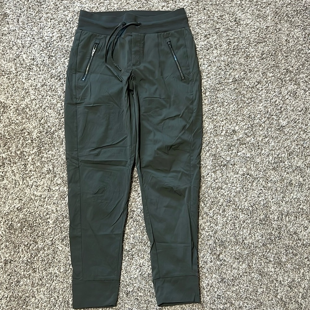 Athleta Trekkie North Jogger